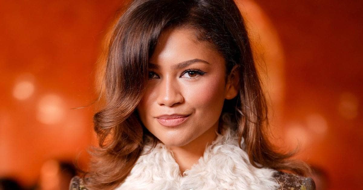 Zendaya refusing to stand next to Euphoria co-star after fall-out