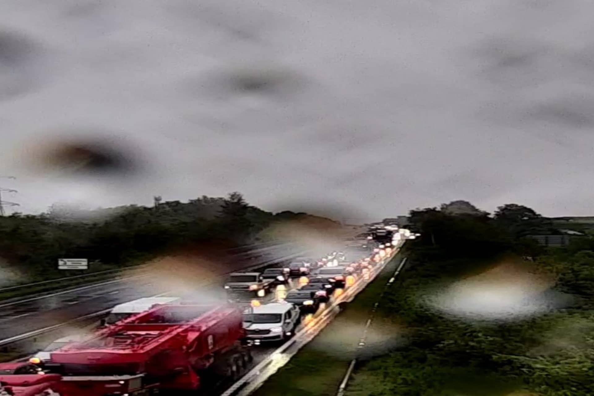 Flooding causes widespread traffic disruption in Edinburgh