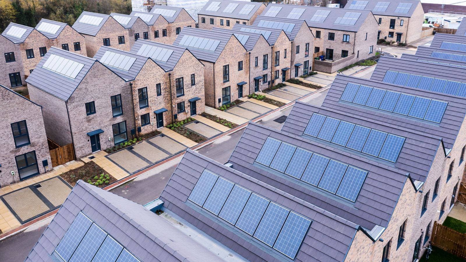 End the ‘absolute scandal’ of new homes built without solar panels, government urged