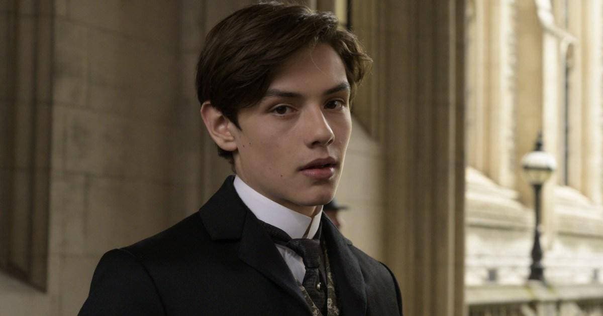 Netflix fans 'genuinely confused' after period drama reboot makes baffling change