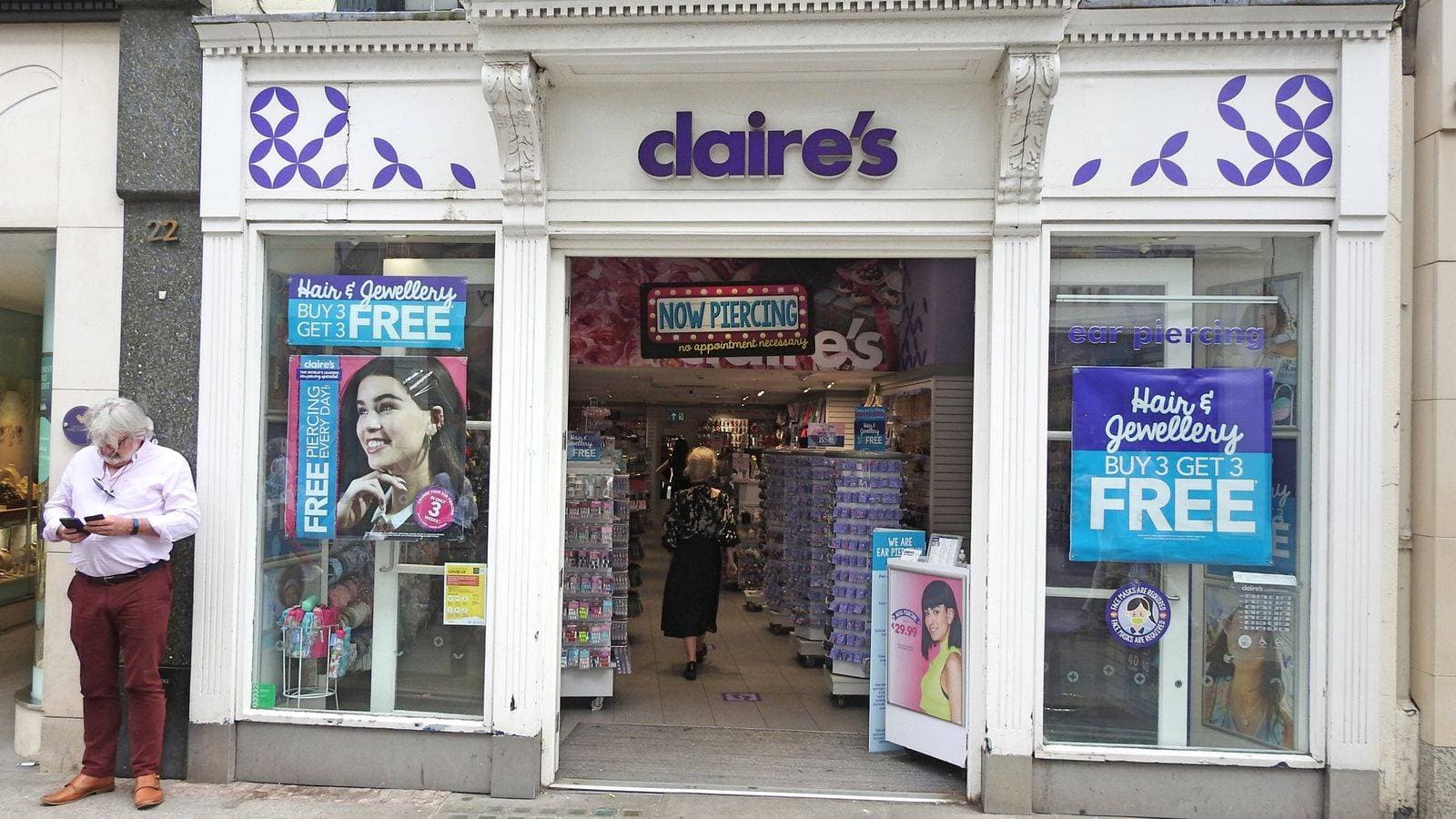 Lakeland-owner Hilco eyes swoop for stricken jeweller Claire's