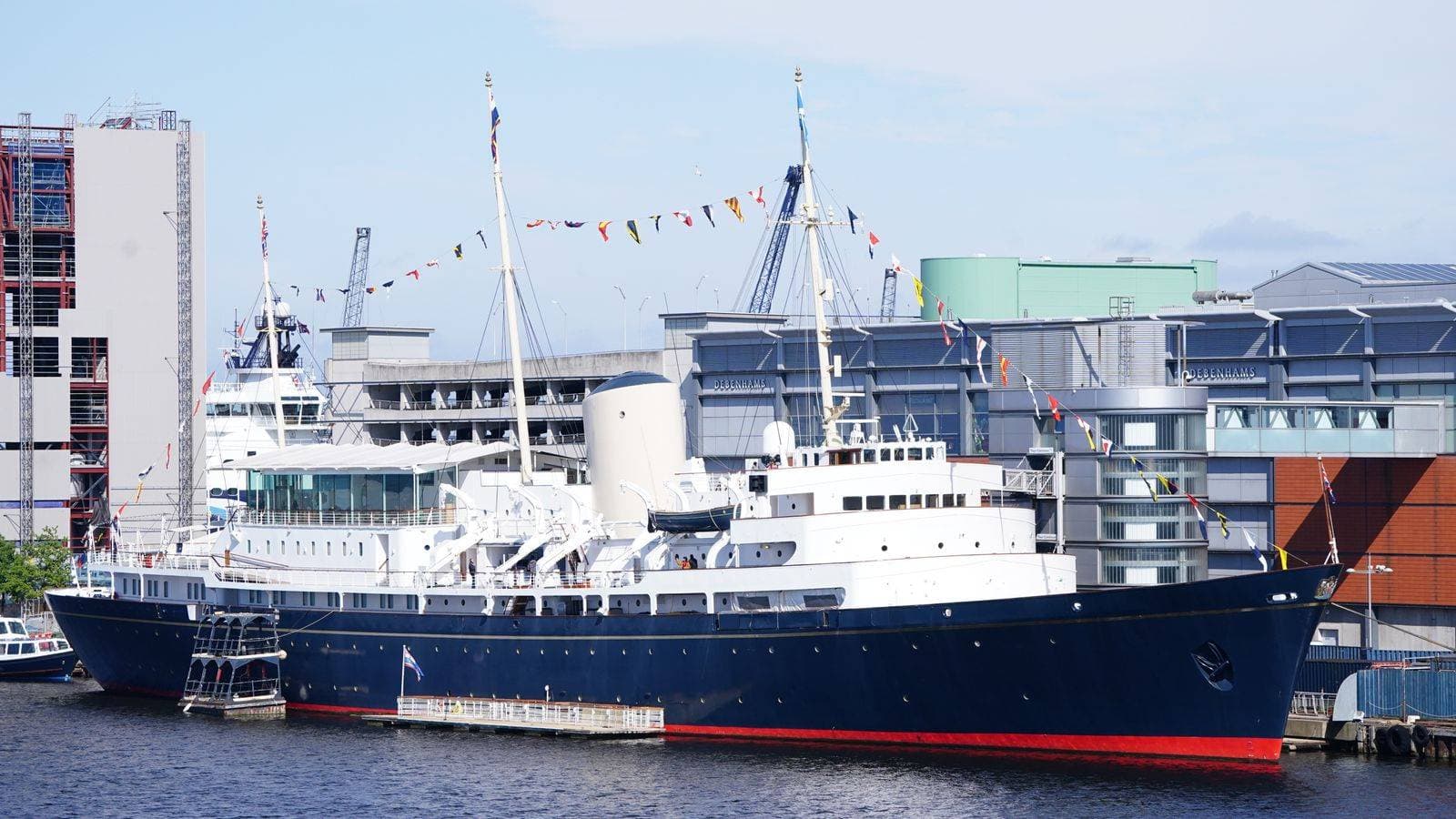 Buckingham Palace courtiers lobbied John Major government for a new royal yacht, files reveal
