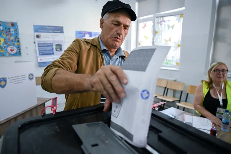 Kosovo holds early parliamentary elections amid ongoing political deadlock