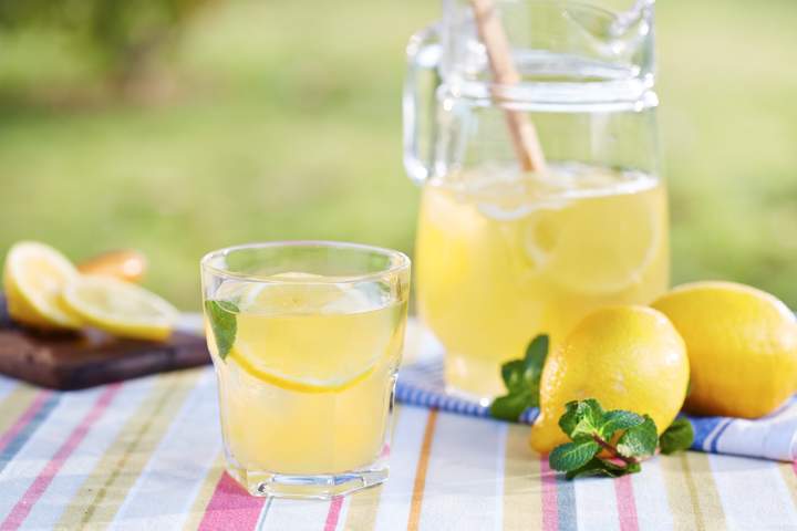 Two boys assaulted while running lemonade stand, woman charged: Windsor police