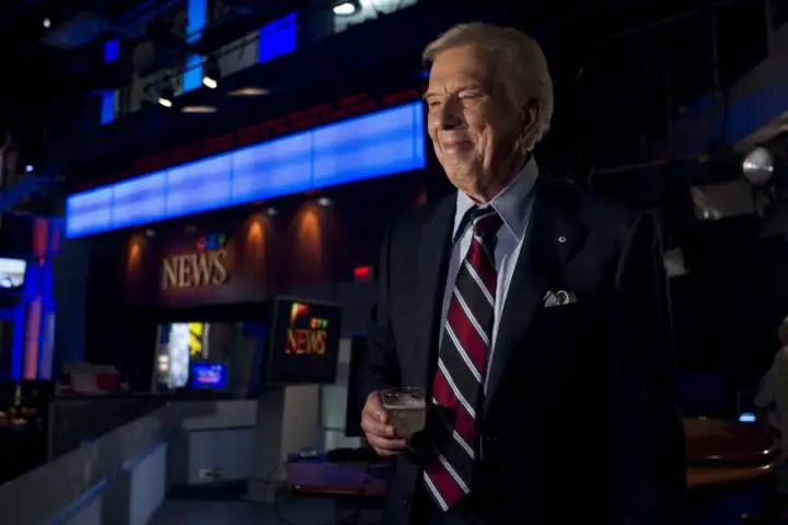 Canadian journalist Lloyd Robertson dies aged 92 after six decades in broadcasting