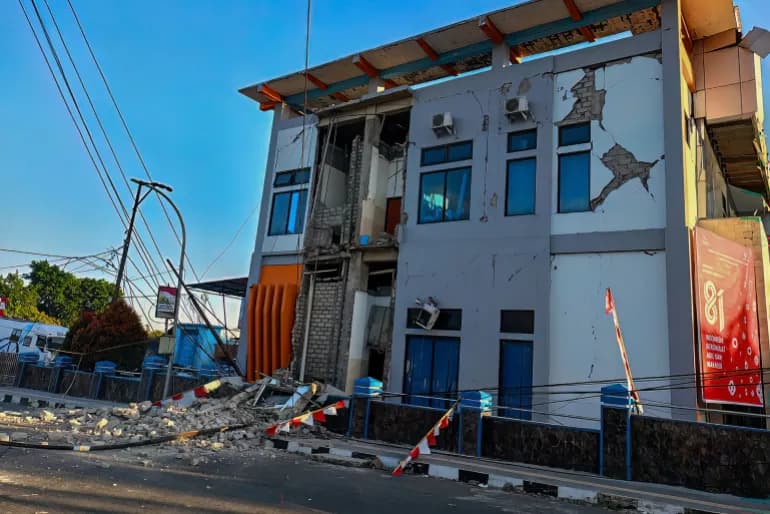 At least two dead as magnitude 7.7 earthquake strikes off Indonesia’s Flores Island