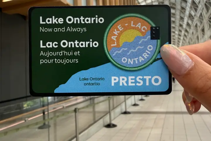 Metrolinx distributes limited-edition Lake Ontario Presto cards at Union Station