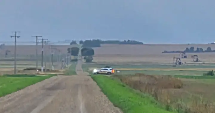 Two killed in plane crash near Kisbey, Saskatchewan, says flight school