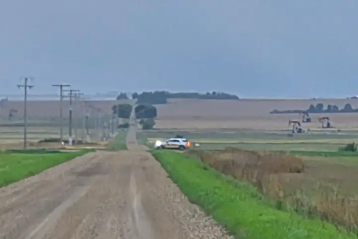 Two killed in plane crash near Kisbey, Saskatchewan, says flight school