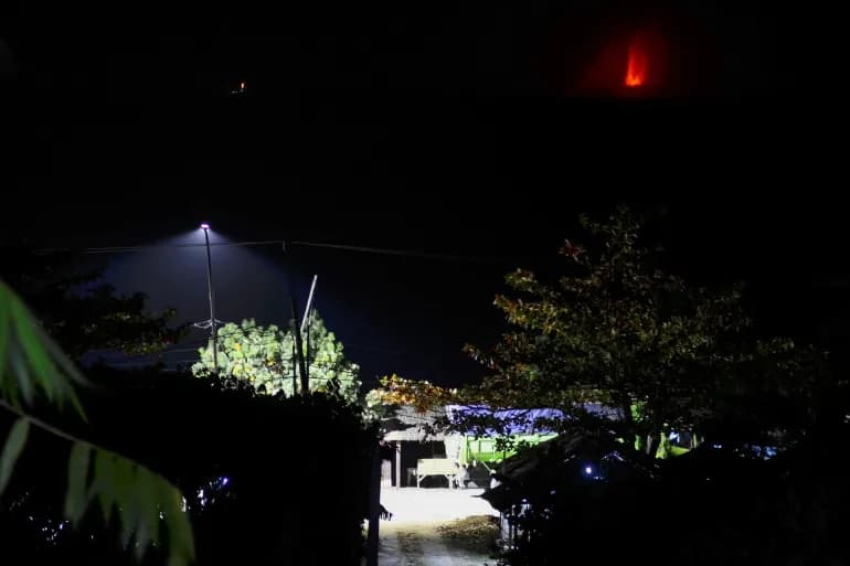 Flights suspended at Soekarno-Hatta International Airport due to Anak Krakatau eruption
