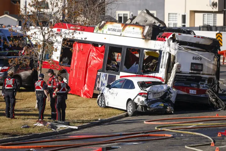 Expert describes bus model in Calgary crash as ‘extremely safe’