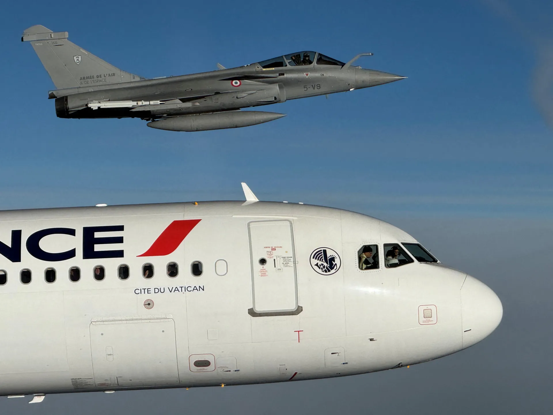 Air France to comply with Israeli restrictions on crew nationalities