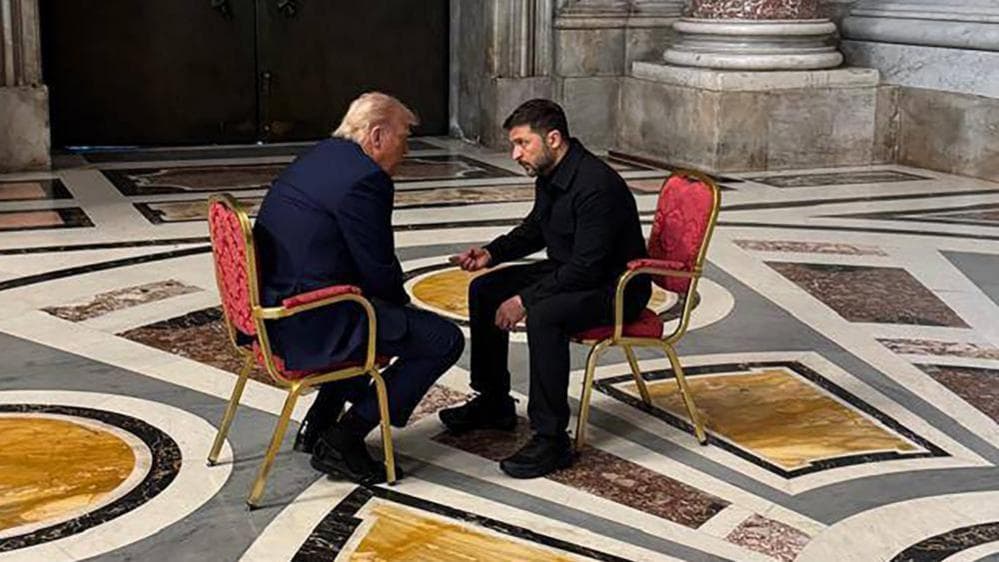 What we learn from remarkable photos of Trump-Zelenskyy meeting