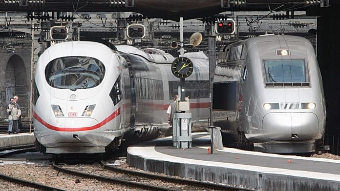 EU introduces new passenger package to unify rail ticketing system EU introduces new passenger package to unify rail ticketing system