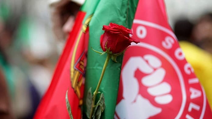 Portugal's judicial police arrest five in socialist party corruption probe