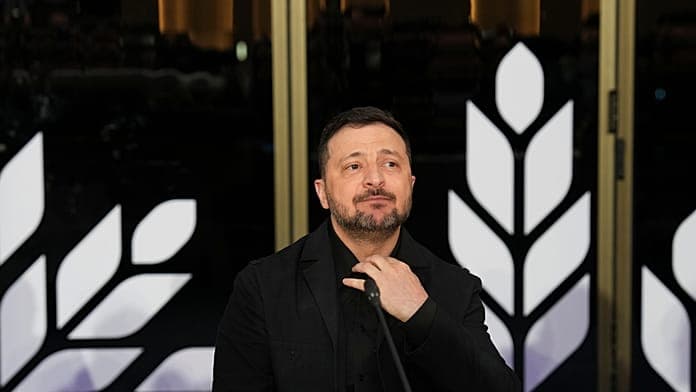 Ukrainian president names elite unit after controversial historical army