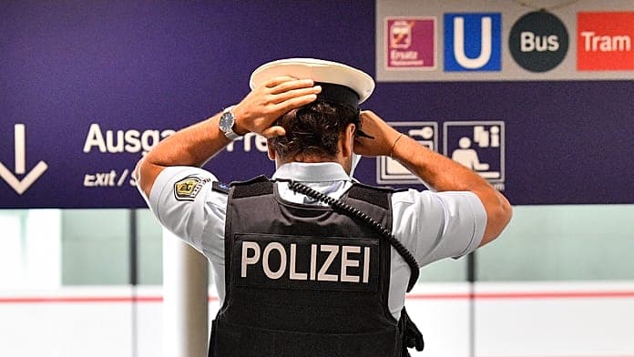 Deutsche Bahn responds to railway station violence with increased police presence Deutsche Bahn responds to railway station violence with increased police presence