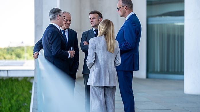 E5 leaders meet in Berlin to reinforce European defence cooperation E5 leaders meet in Berlin to reinforce European defence cooperation