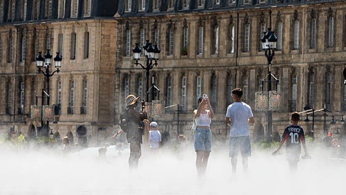 Europe faces extreme heatwave, with temperatures exceeding 42C in France Europe faces extreme heatwave, with temperatures exceeding 42C in France