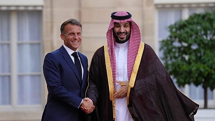 Saudi Arabia to invest €6 billion in Paris theme parks project Saudi Arabia to invest €6 billion in Paris theme parks project