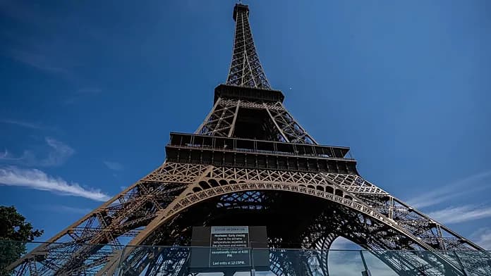 Eiffel Tower closes after staff walkout over treatment of women Eiffel Tower closes after staff walkout over treatment of women