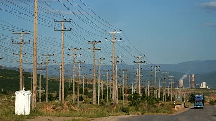 European Parliament pushes for stricter energy project deadlines European Parliament pushes for stricter energy project deadlines