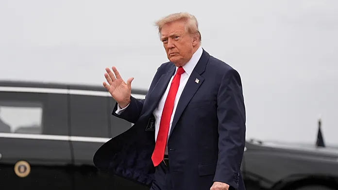 Trump calls for Ukraine to replace Zelenskyy amid war with Russia Trump calls for Ukraine to replace Zelenskyy amid war with Russia