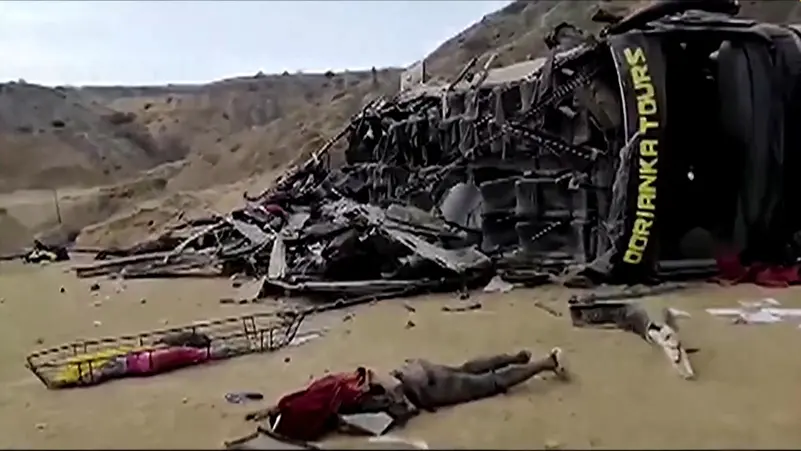 Bus crash in Peru kills at least 15