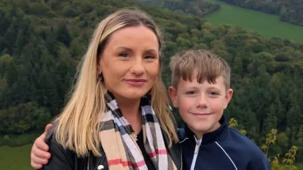 12-Year-Old Boy Heroically Rescues Lives After Mom Collapses While Driving at 60mph 12-Year-Old Boy Heroically Rescues Lives After Mom Collapses While Driving at 60mph