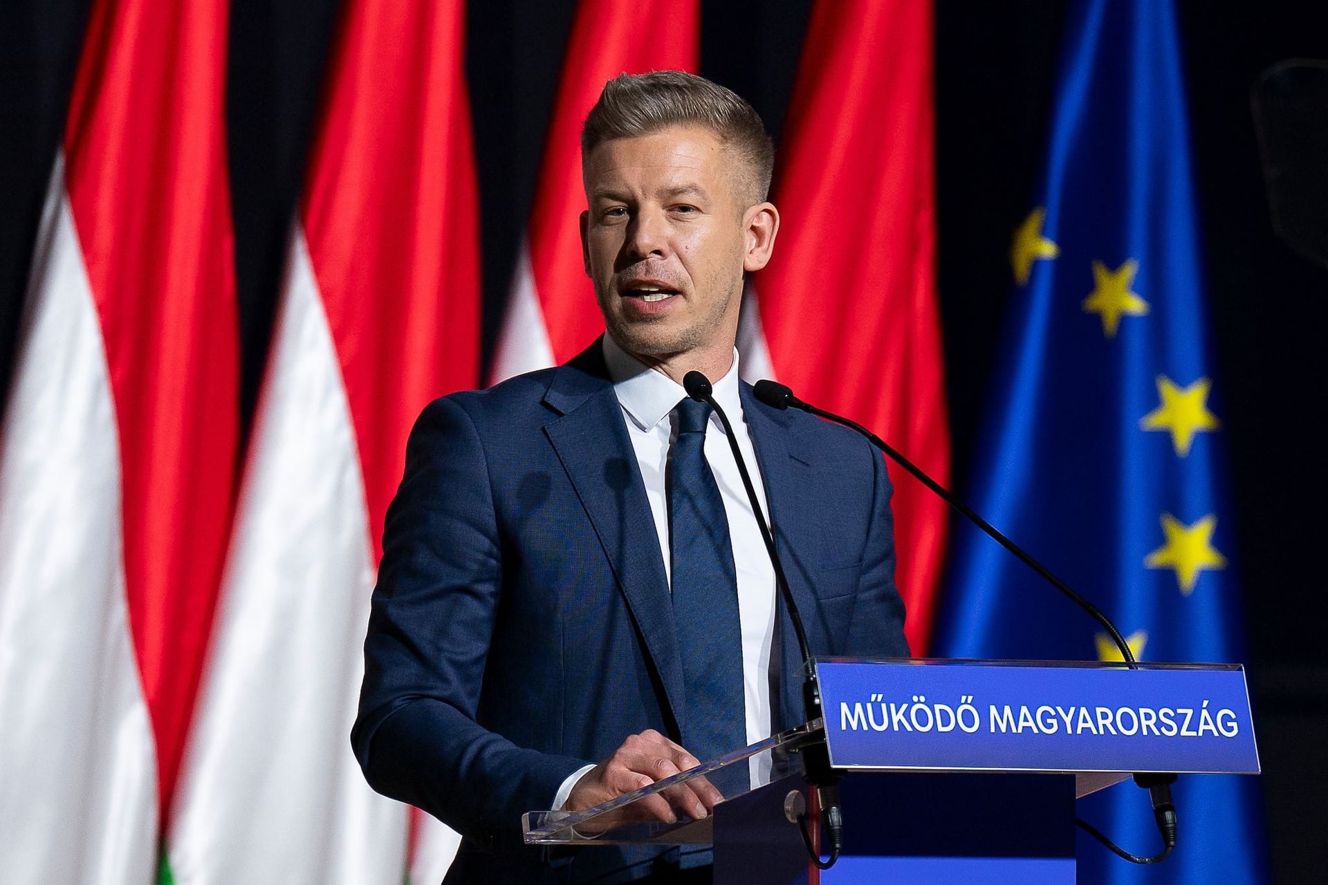 Péter Magyar hosts campaign event in Budapest, criticises government tactics