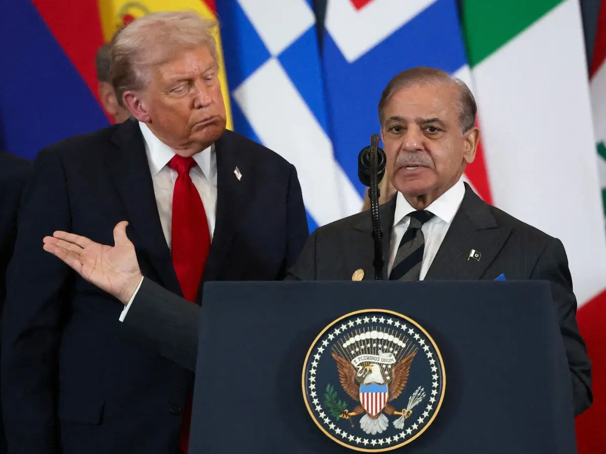 Trump Backs Pakistan as Iran Mediator Amid Graham's Concerns Trump Backs Pakistan as Iran Mediator Amid Graham's Concerns