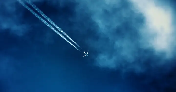 Former airline captain faces fraud charges related to unlicensed flying, say Peel police