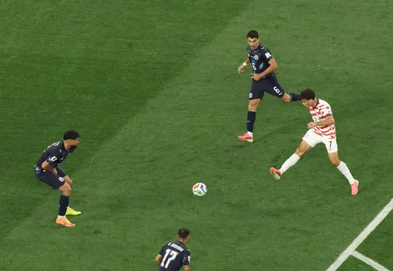 USA defeat Paraguay 4-1 in winning start to World Cup campaign