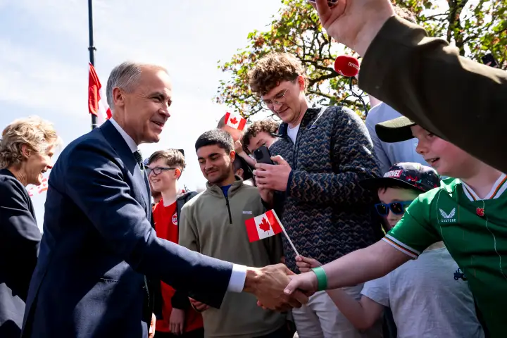 Carney visits ancestral home in County Mayo during Irish trip