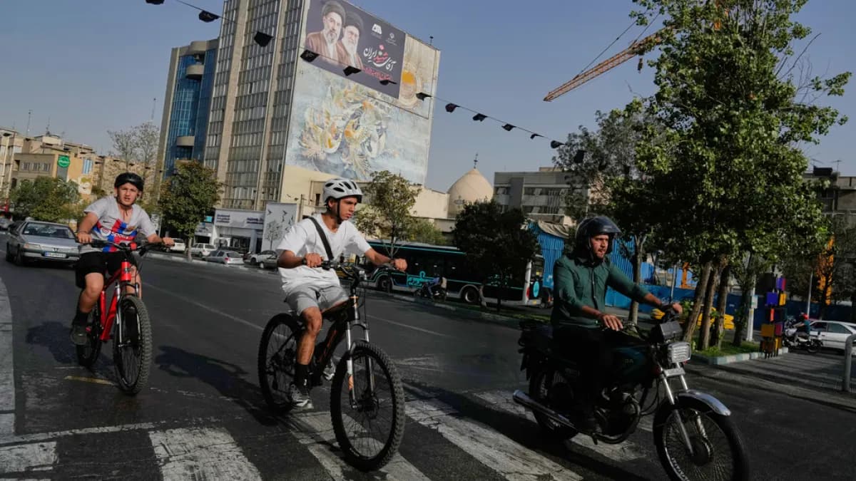 Trump hints at largest strikes on Iran as Tehran escalates attacks in Gulf Trump hints at largest strikes on Iran as Tehran escalates attacks in Gulf