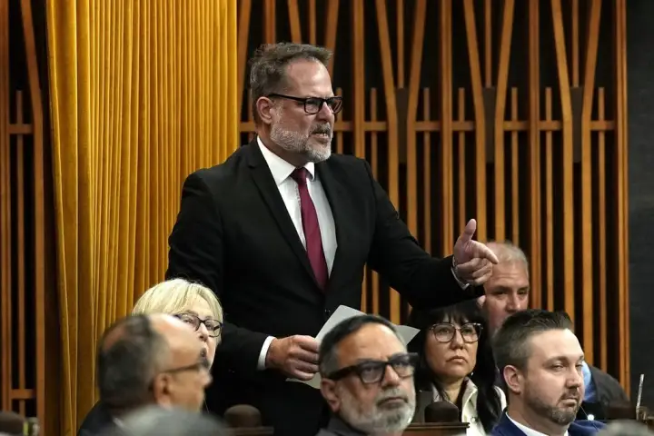 Alexandre Boulerice resigns as MP to seek election candidacy in Quebec