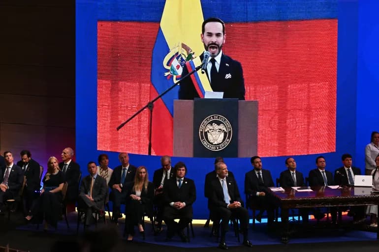 Abelardo de la Espriella sworn in as Colombia’s president, pledges crackdown on armed groups Abelardo de la Espriella sworn in as Colombia’s president, pledges crackdown on armed groups