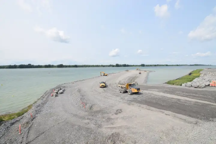 Port of Montreal expansion begins with construction of stone work jetty