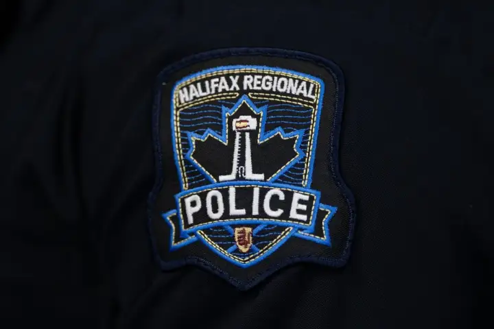 Police advise Bedford residents to stay indoors as search for armed suspect continues
