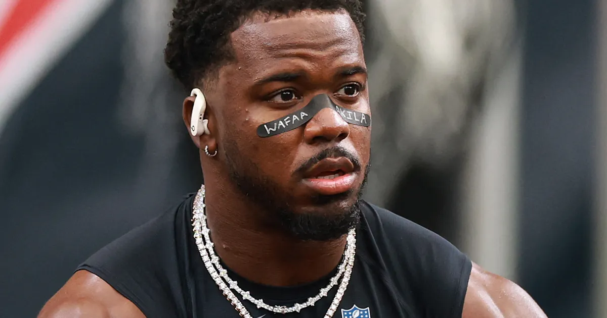 Azeez Al-Shaair honours slain Palestinian girl Wafaa Akila during NFL game Azeez Al-Shaair honours slain Palestinian girl Wafaa Akila during NFL game
