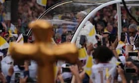 Pope Leo XIV draws 700,000 attendees at Mass in Paris Pope Leo XIV draws 700,000 attendees at Mass in Paris