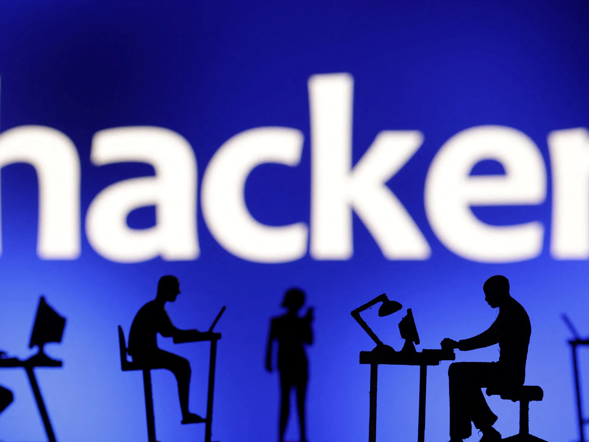 Chinese hackers impersonate AI experts to target US policy officials Chinese hackers impersonate AI experts to target US policy officials