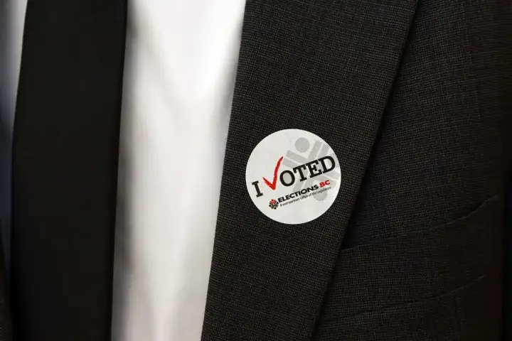 Candidates in Kelowna area intensify efforts ahead of election day