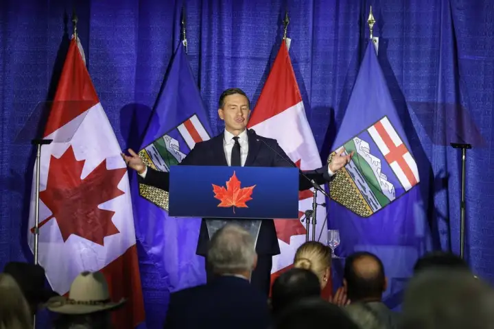 Pierre Poilievre asks Albertans to stay committed to Canada before vote